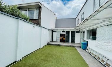 ESPECTACULAR CASA COMERCIAL O VIVIENDA  EN PONTEVEDRA
