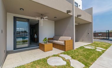 Casa en Venta con jardín privado cancha de futbol a 10 minutos de Cuautla Morelos