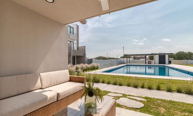Casa en Venta con jardín privado cancha de futbol a 10 minutos de Cuautla Morelos