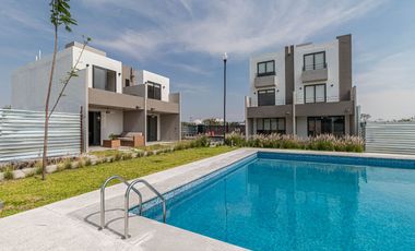 Casa en Venta con jardín privado cancha de futbol a 10 minutos de Cuautla Morelos