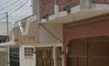 SE VENDE BONITA Y AMPLIA CASA EN VERACRUZ.