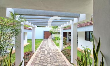Casa en Venta en Cancún en Residencial Campestre con 4 Recámaras