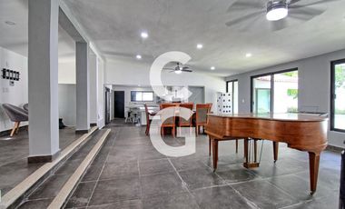 Casa en Venta en Cancún en Residencial Campestre con 4 Recámaras