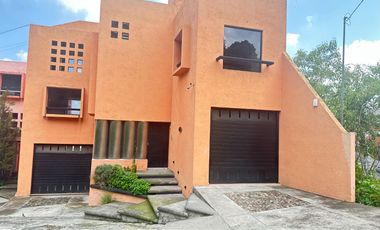 Se renta amplia propiedad para uso exclusivo de Oficinas o consultorios