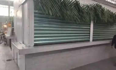 DOS LOCALES DE MARISCOS EN VENTA , MERCADO AQUILES SERDAN,