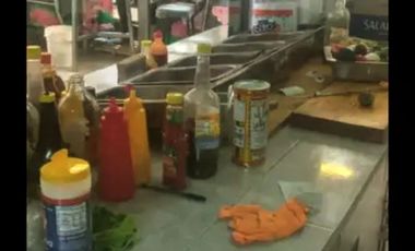 DOS LOCALES DE MARISCOS EN VENTA , MERCADO AQUILES SERDAN,