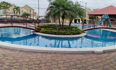 Casa Amoblada en Alquiler Marina Dor Park, 4 Hab, 3 Bañ, Patio, Samborondon. Jl