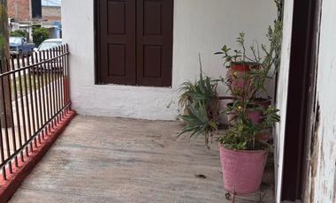 CASA EN VENTA EN BELLAVISTA