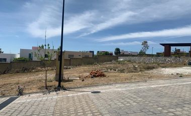 Vendo terreno en fracc pedregal de la calera