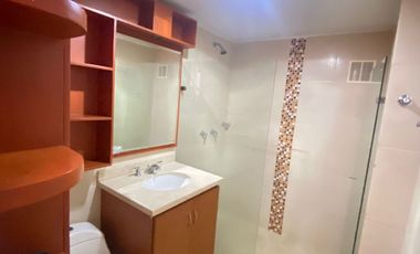 LINDO Y COMODO APARTAMENTO. EXCELENTE UBICACION