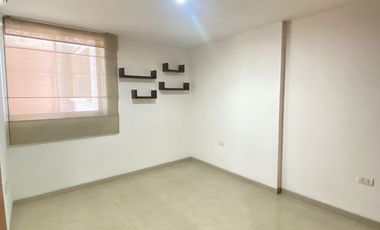 LINDO Y COMODO APARTAMENTO. EXCELENTE UBICACION