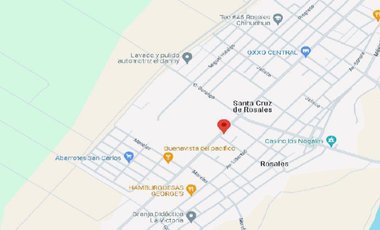 MARAVILLOSA CASA CON CANCHA DE TENIS Y UN MUY AMPLIO JARDIN FRONTAL Y TRASERO