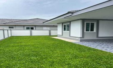 Selling a single house, San Sai Luang, only 3 houses left, great price, area 60-70 sq.w., lots of freebies