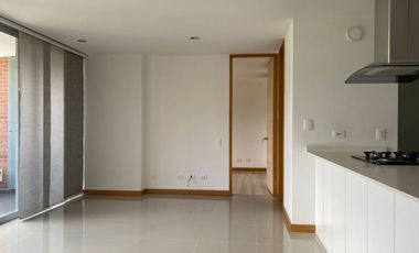 45666 Apartamento en arriendo en el sector Loma de los Benedictinos