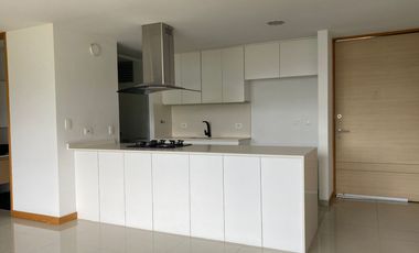 45666 Apartamento en arriendo en el sector Loma de los Benedictinos