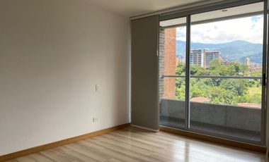 45666 Apartamento en arriendo en el sector Loma de los Benedictinos