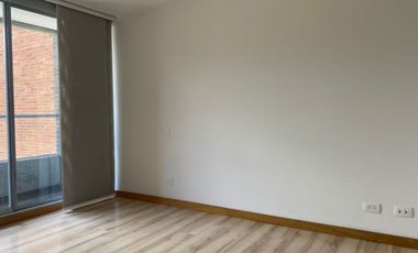 45666 Apartamento en arriendo en el sector Loma de los Benedictinos