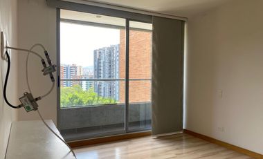 45666 Apartamento en arriendo en el sector Loma de los Benedictinos