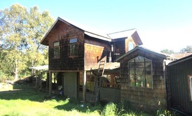 Campo con Casa 150 Ha Aprox. A 11 Km. Osorno   $ 2.247.000.000.