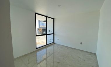 CASA EN VENTA EN VALLE IMPERIAL