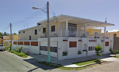 CASA CON 4 RECAMARAS EN FRACCIONAMIENTO RESIDENCIAL  CARIBE, CHETUMAL QUINTANA ROO