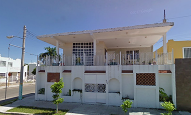 CASA CON 4 RECAMARAS EN FRACCIONAMIENTO RESIDENCIAL  CARIBE, CHETUMAL QUINTANA ROO