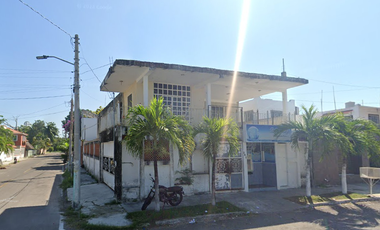CASA CON 4 RECAMARAS EN FRACCIONAMIENTO RESIDENCIAL  CARIBE, CHETUMAL QUINTANA ROO