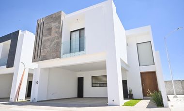 Casa disponiblre en Quintas la Cima