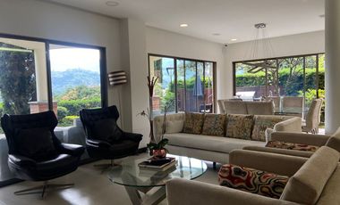 45676 Casa en venta en el sector Aves Maria