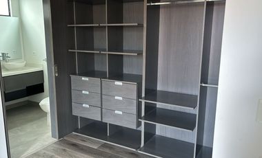 VENDO APTO 100 MTS PISO 9 CHIA PONDEROSA CAMPESTRE, 3 HABITACIONES, 3 BAÑOS, SALA CON CHIMENEA COMEDOR, 2 PARQUEADEROS, EL APARTAMENTO NO TIENE DEUDAS