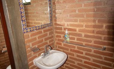 CASA EN VENTA EN MINERAL DEL CHICO A LA ENTRADA DEL PUEBLO EXCELENTE UBICACIÓN