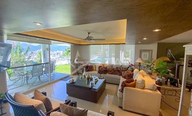 VILLA DE DOS NIVELES EN JOYAS DE BRISAMAR