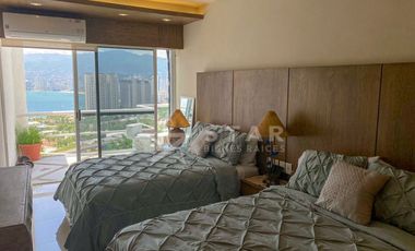 VILLA DE DOS NIVELES EN JOYAS DE BRISAMAR