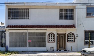 Casa en Venta, Fracc. Roma. Torreón, Coahuila
