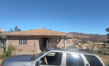 CASA EN VENTA EN TECATE, 500 m² De Terreno, 4 Recámaras.