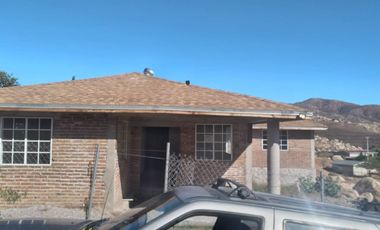 CASA EN VENTA EN TECATE, 500 m² De Terreno, 4 Recámaras.