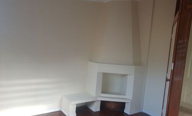 Venta de Casa, Puengasí, Puente 2, Conjunto Privado, con Suite Independiente