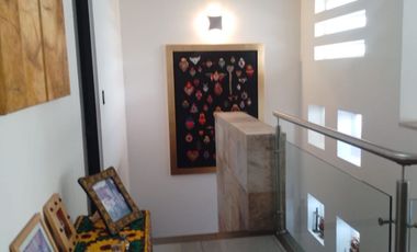 EN VENTA MAGNIFICA CASA EN CONDOMINIO EN METEPEC, DISEÑO MODERNO Y AMPLIO