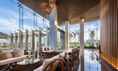 Amazing Bayfront Condo for Sale at Mandani Bay