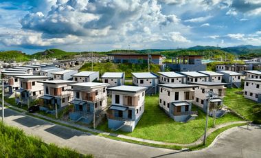 4 Bedroom House for Sale at Amoa Subdivision Cebu