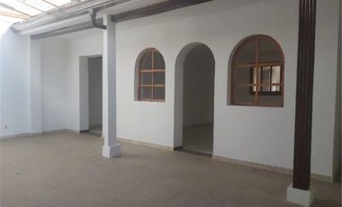 VENTA CASA EN EL CENTRO DE TUNJA, OFICINAS, TUNJA