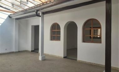 VENTA CASA EN EL CENTRO DE TUNJA, OFICINAS, TUNJA