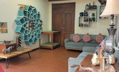 Casa en Centario Sur Av. José Vicente Trujillo