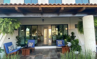 Casa en Venta con Alberca tres recamaras  al sur de Cuernavaca en Xochitepec Morelos