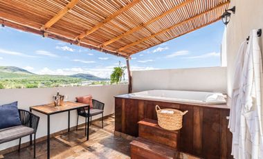 Casa en Venta con Alberca tres recamaras  al sur de Cuernavaca en Xochitepec Morelos