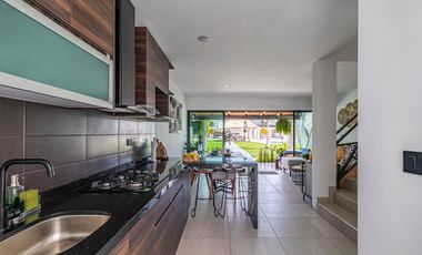 Casa en Venta con 3 recamaras alberca en Fraccionamiento en Xochitepec Morelos