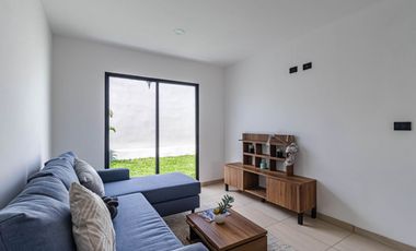 Casa en Venta con 3 recamaras alberca en Fraccionamiento en Xochitepec Morelos