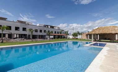 Casa en Venta con 3 recamaras alberca en Fraccionamiento en Xochitepec Morelos