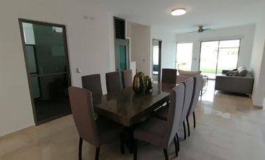 Casa sola con 4 Recamaras  en condominio a 15 minutos de Cuernavaca en Xochitepec Morelos