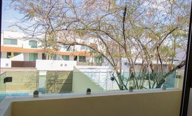 Casa sola con 4 Recamaras  en condominio a 15 minutos de Cuernavaca en Xochitepec Morelos